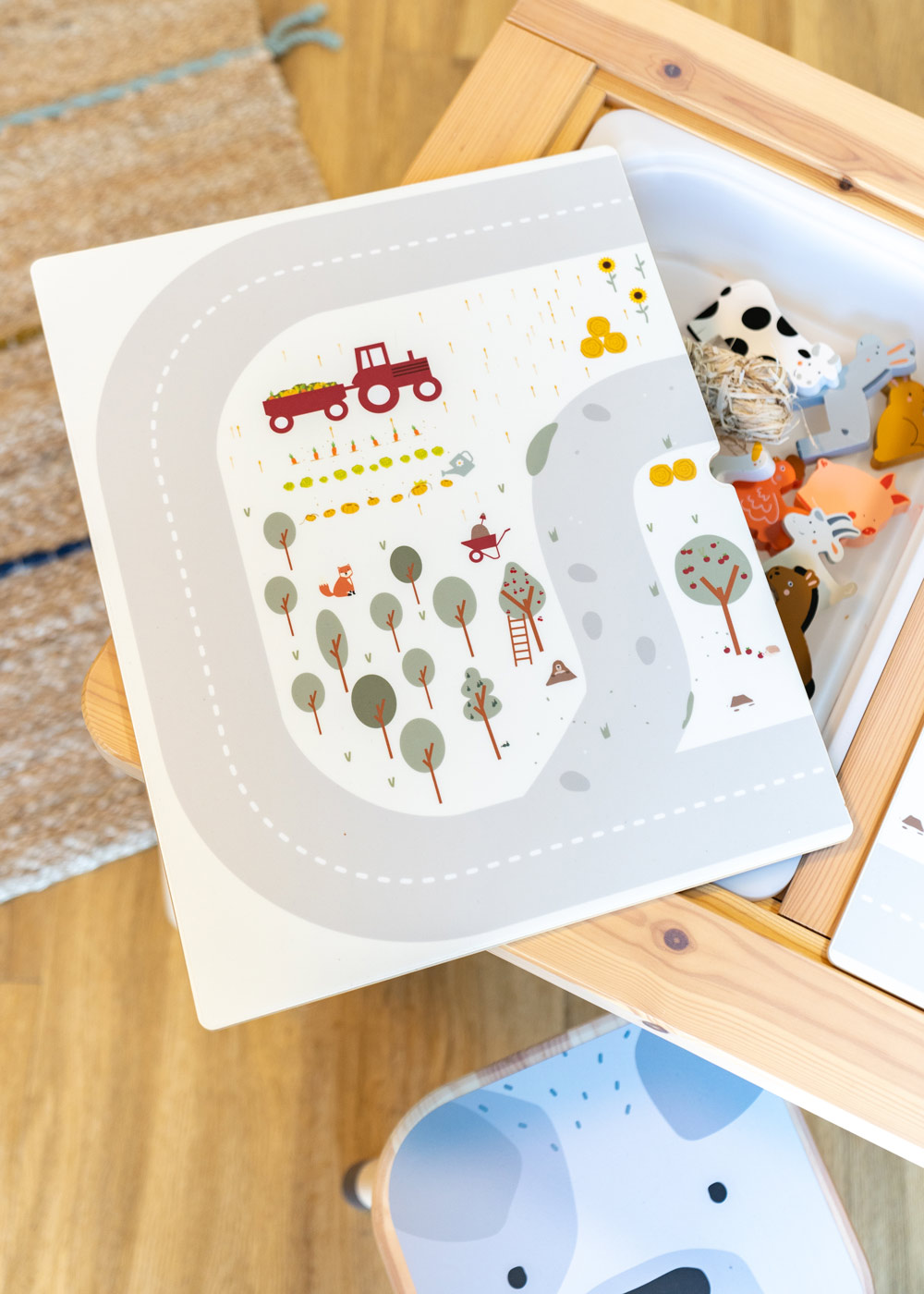 klebefolie ikea flisat kindertisch landleben 02 klebefolie ikea flisat kindertisch landleben 02