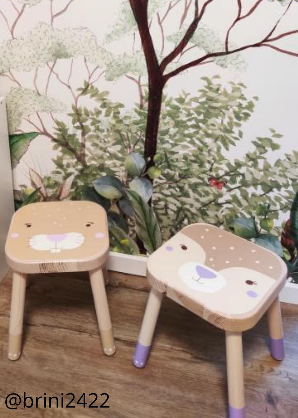 Laufen lernen mit dem IKEA FLISAT Kinderhocker Laufen lernen mit dem IKEA FLISAT Kinderhocker