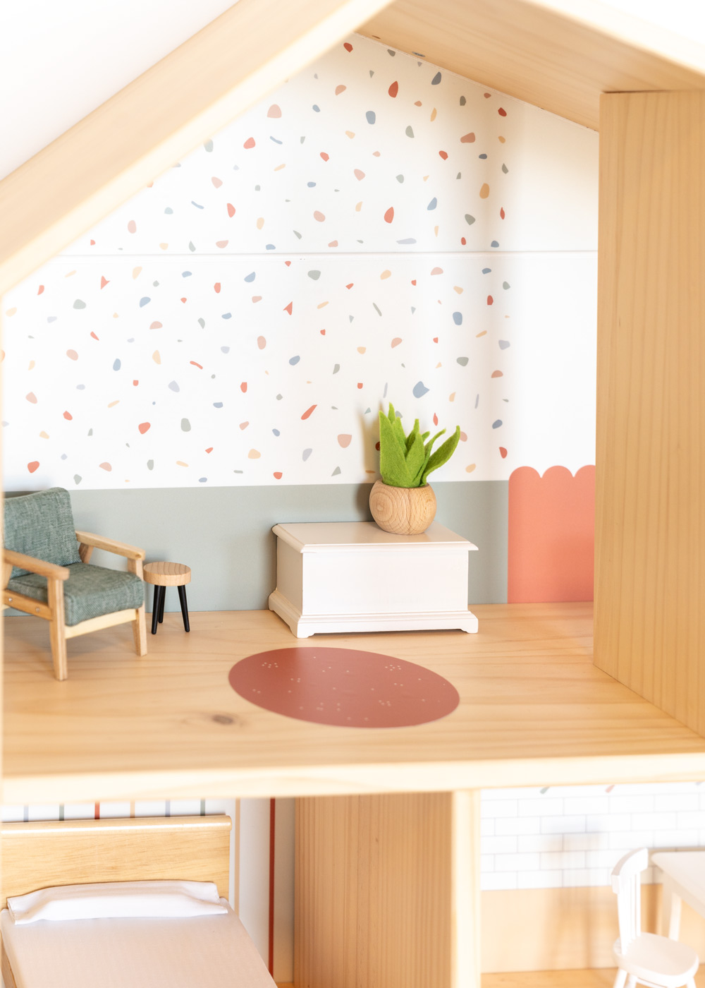 klebefolie ikea flisat puppenhaus tapete lille stuba fuchsig eukalyptus 04