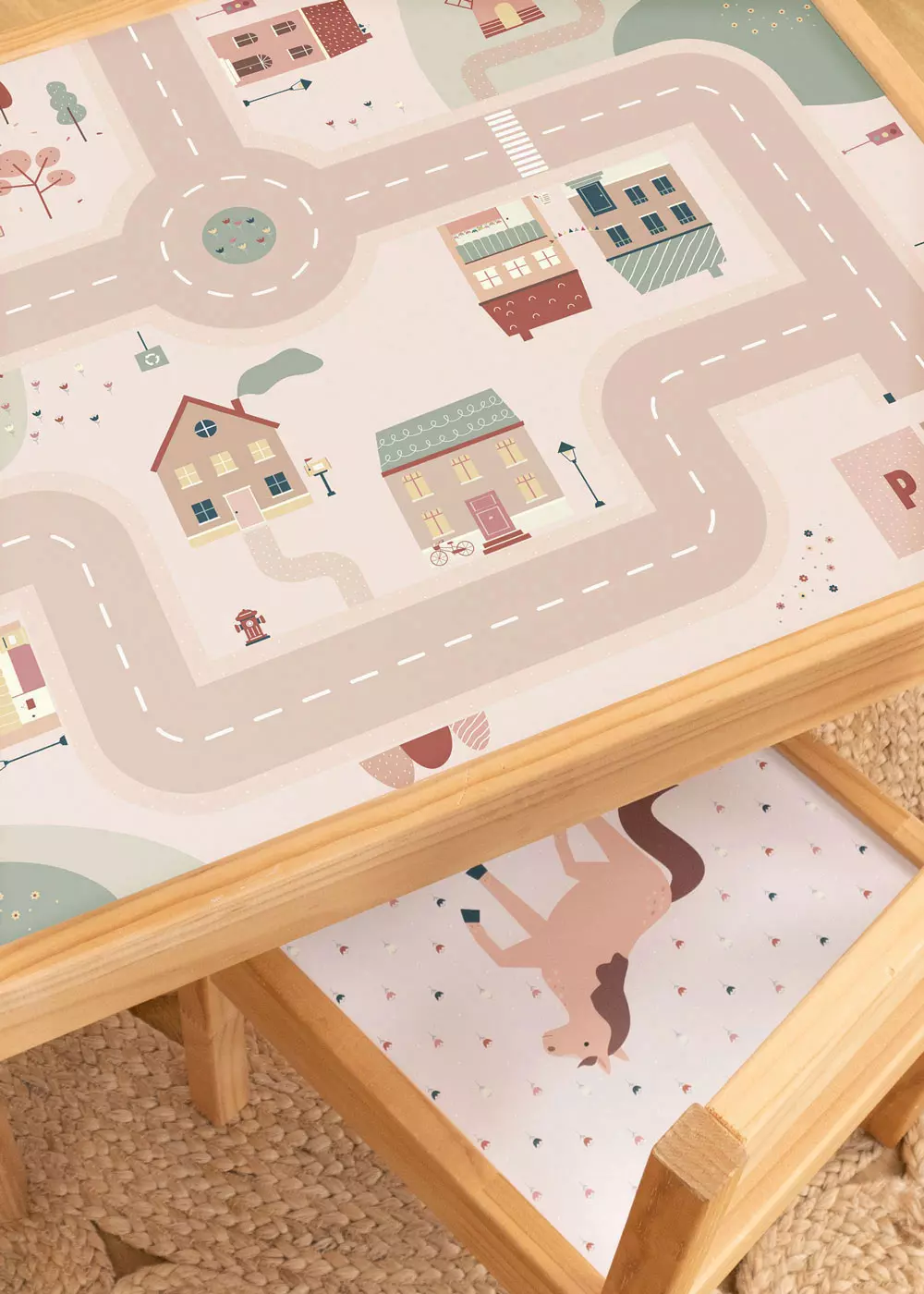 Ikea Lätt Kindertisch mit Klebefolie Spielstraße