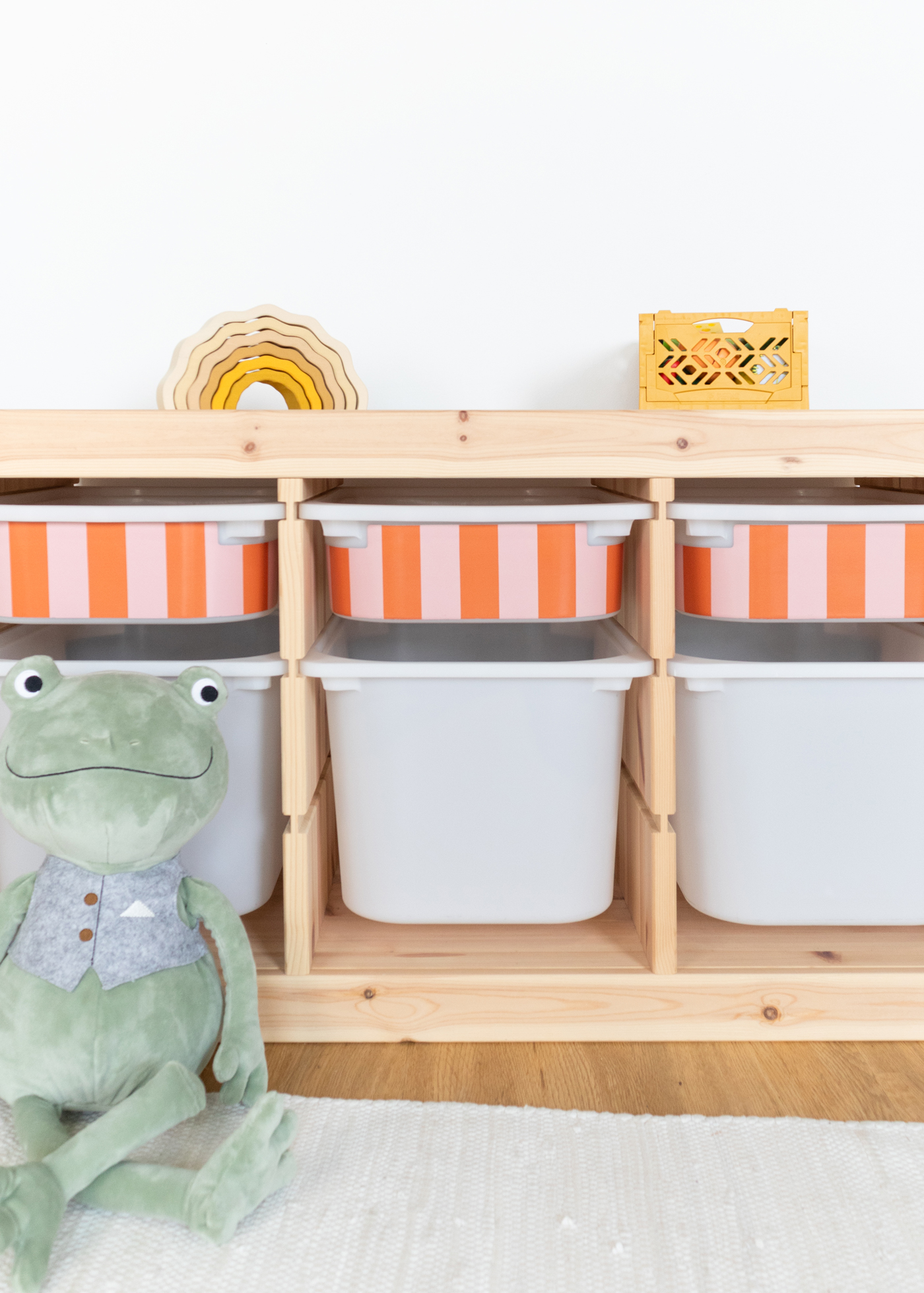 Dreier Set Klebefolie für das IKEA TROFAST Regal Rote Streifenmuster-Klebefolie für IKEA TROFAST Regal