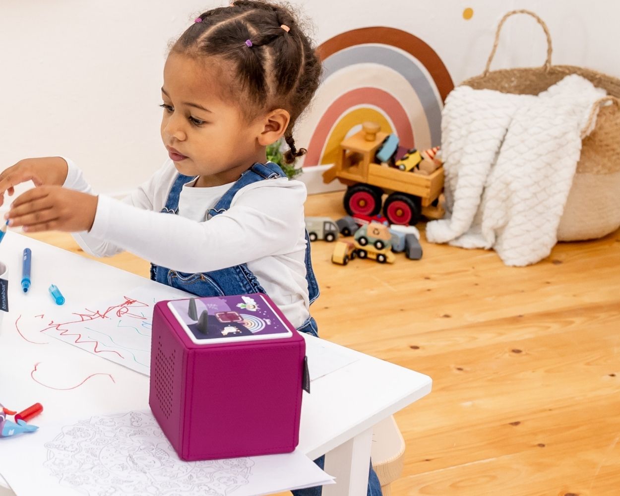 Regenbogenzimmer und Toniebox Regenbogenzimmer und Toniebox