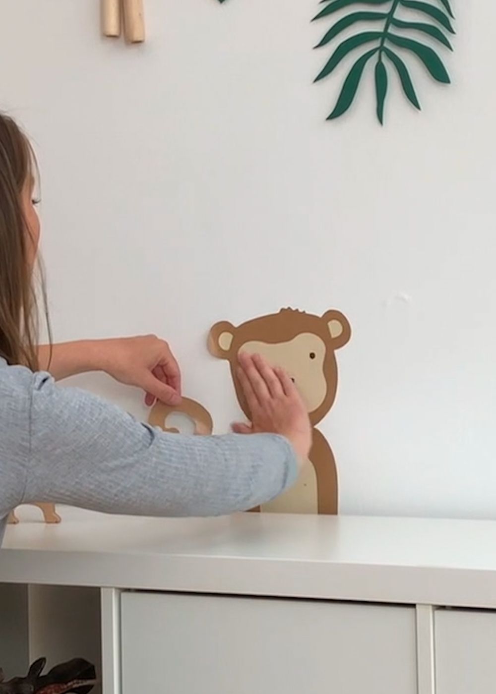 Affe Wandtattoo aufkleben Affe Wandtattoo aufkleben