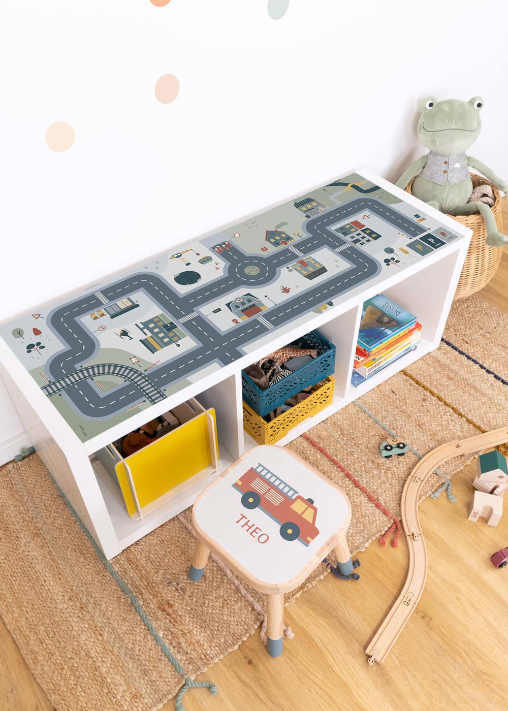 Ikea Kallax mit Klebefolie mit Spielstraße Motiv von Limmaland verschönern Ikea Kallax mit Klebefolie mit Spielstraße Motiv von Limmaland verschönern