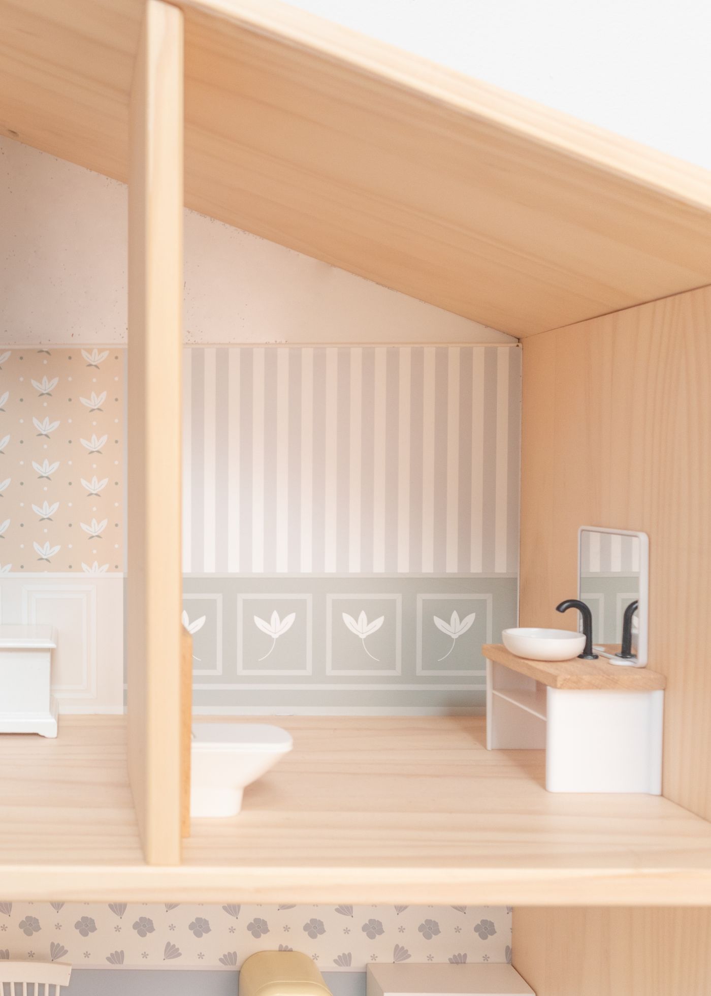 klebefolie ikea flisat puppenhaus tapete lille stuba nordischblau 1