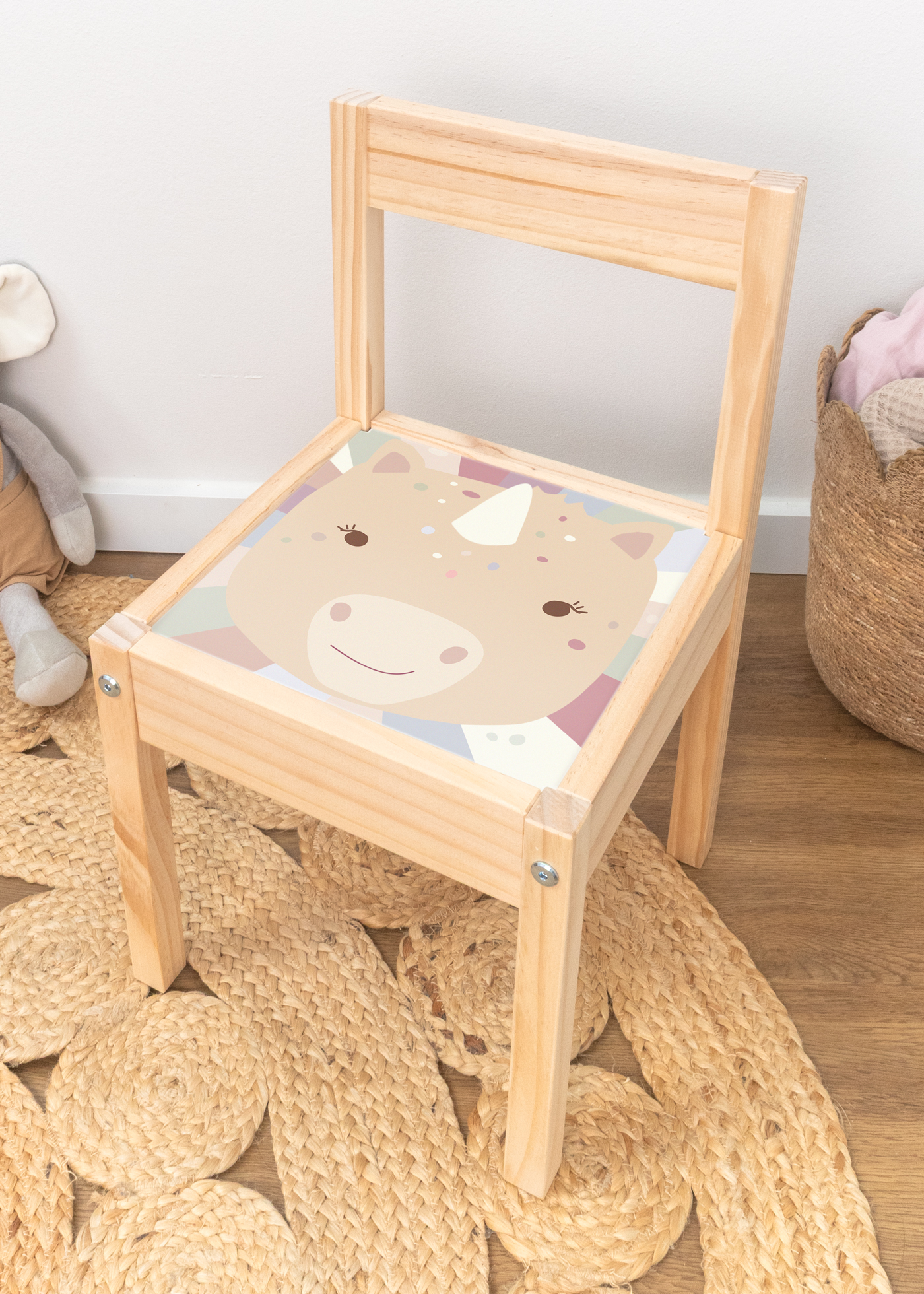 klebefolie ikea laett kinderstuhl tierig-einhorn 00