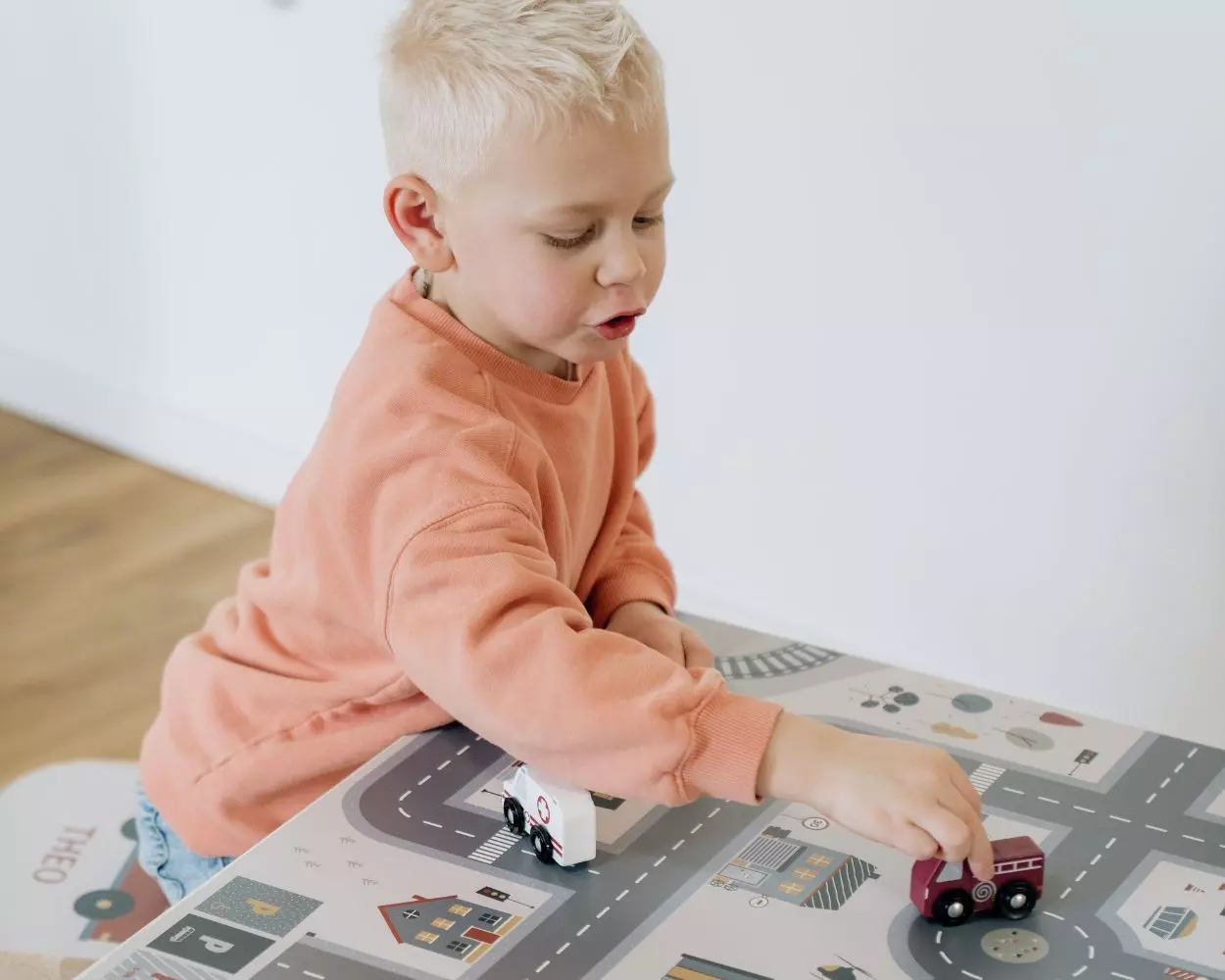 IKEA LACK Spieltisch Stadtleben Kinderzimmer