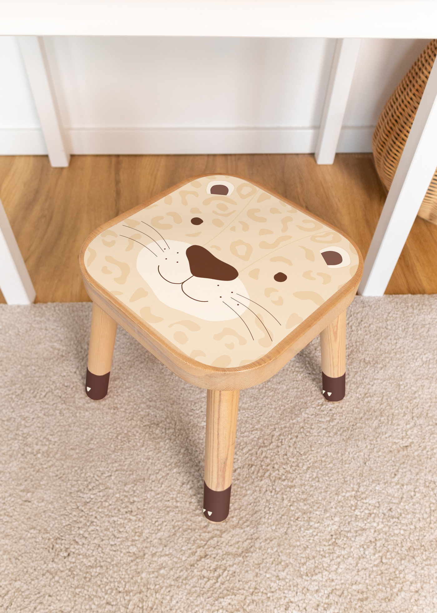 klebefolie ikea flisat kindertisch leo 4 klebefolie ikea flisat kindertisch leo 4