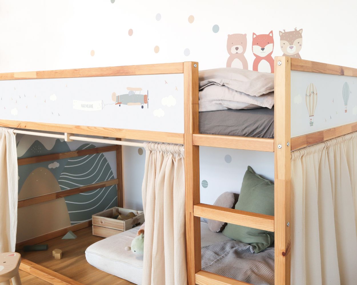 IKEA Kura Hochbett mit Vorhängen und Folie