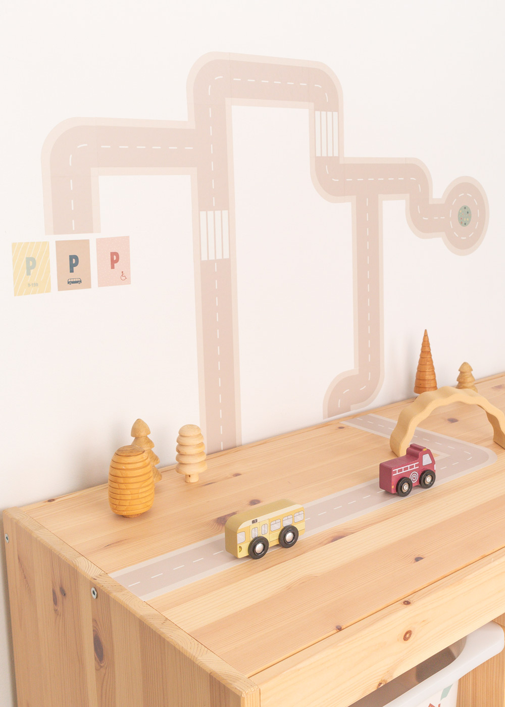 Klebefolie Kinderzimmer DIY für Ikea Spieltisch Klebefolie Kinderzimmer DIY für Ikea Spieltisch