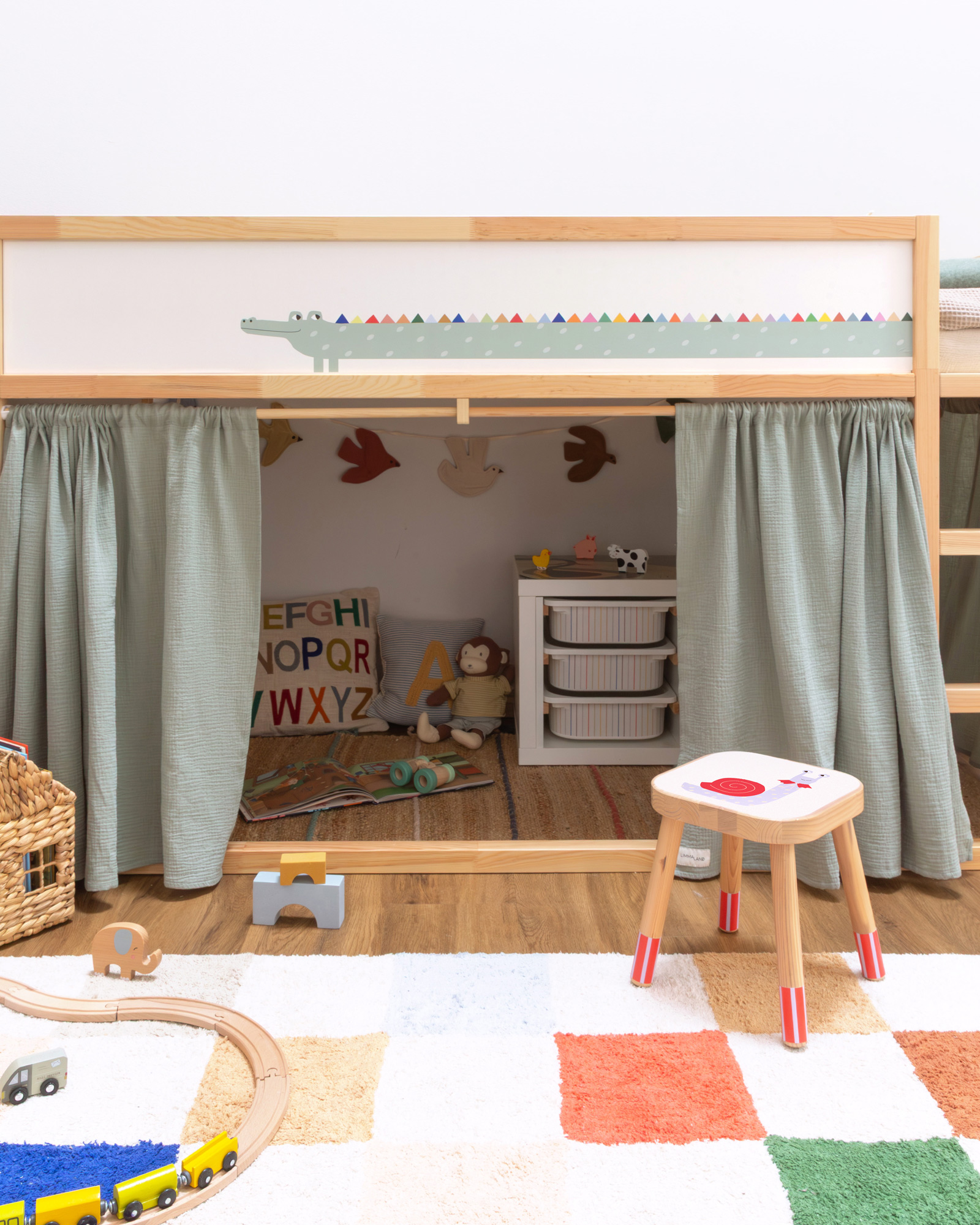 klebefolie ikea kura hochbett lille vruende krokodil 2er set 0