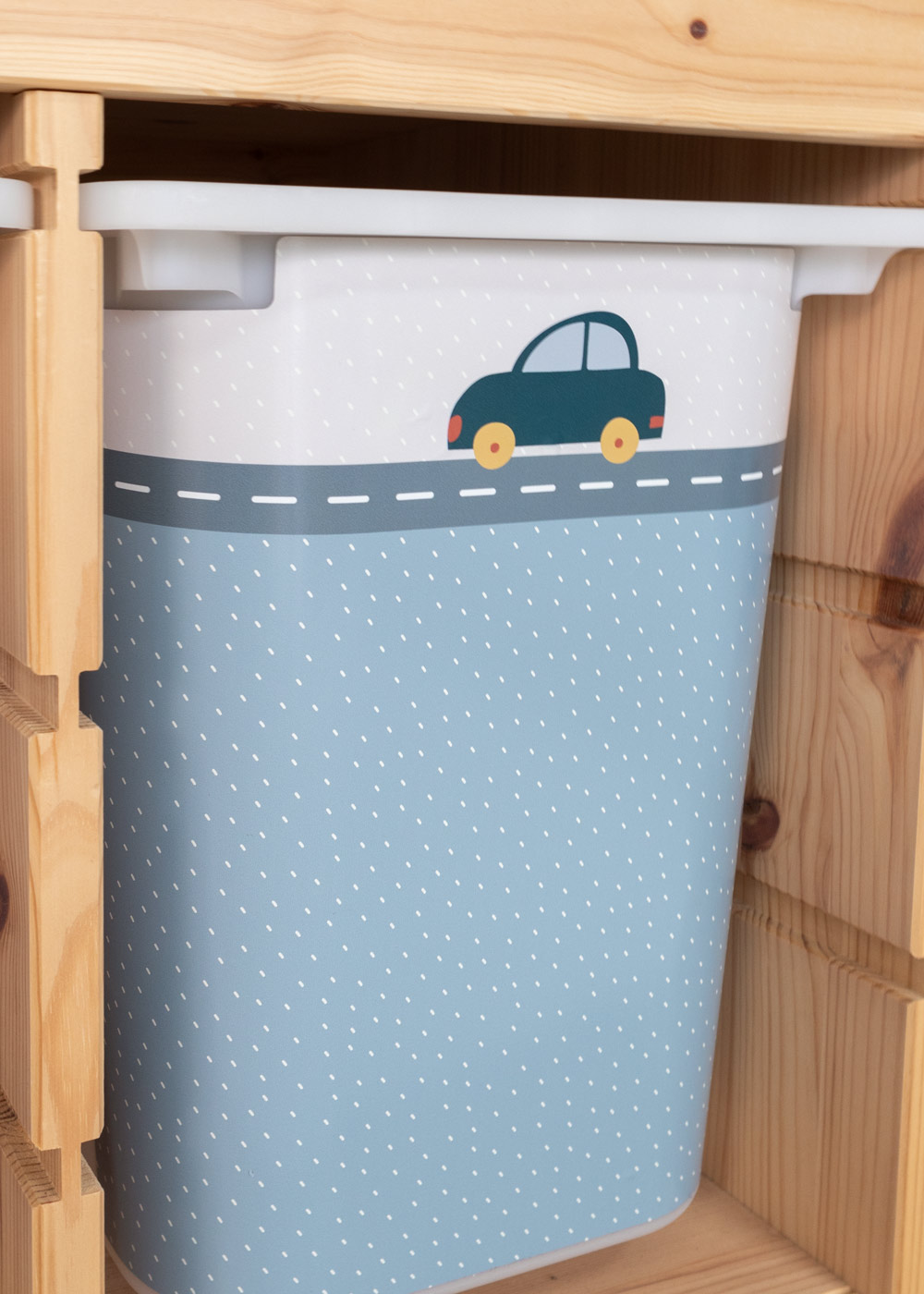 Klebefolien mit Automotiv für Ikea Trofast Boxen Trofast Ikea Aufbewahrungsboxen mit Limmaland Klebefolie mit Automotiven verschönern