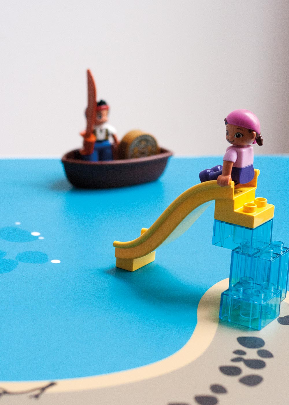 Ikea Kritter Kindertisch Wasserreich Teilansicht Rutsche
