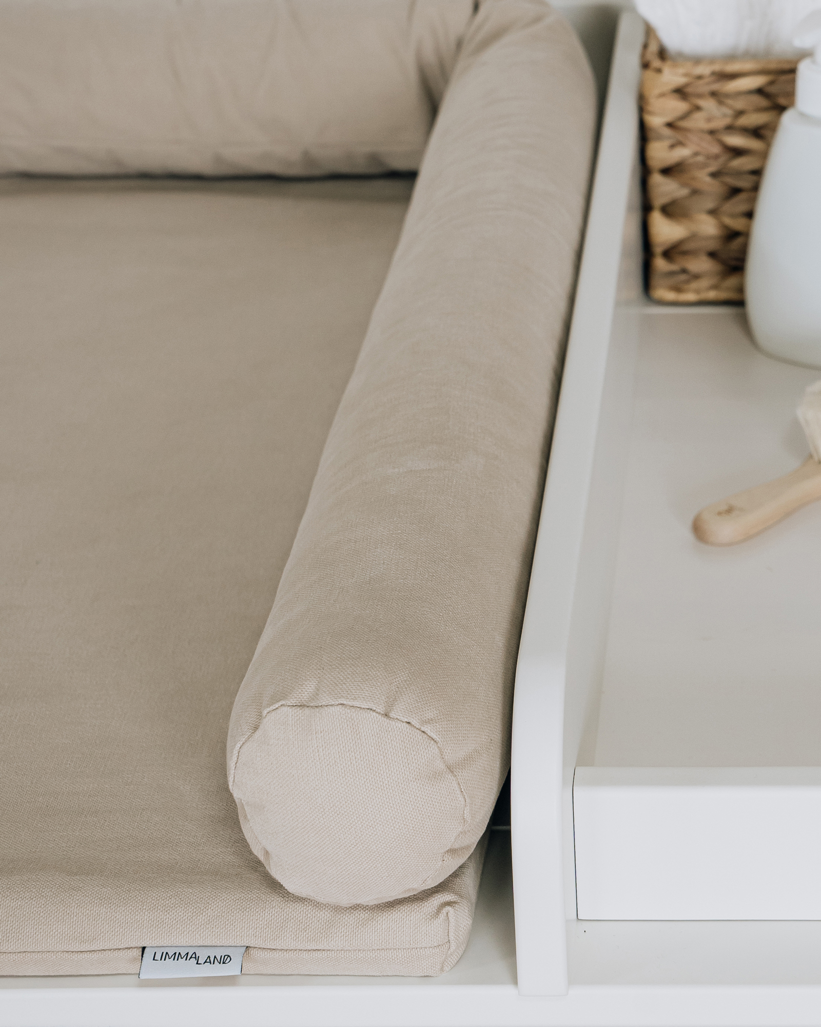 wickelkommode ikea hemnes auflage schlange beige 2