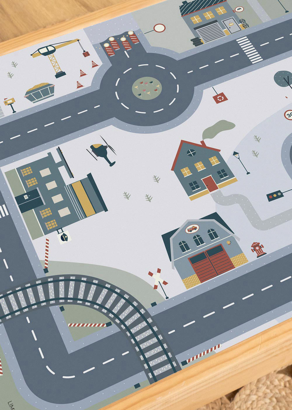 Ikea Laett Tisch mit Klebefolie mit Spielstraße Motiv von Limmaland verschönern Ikea Laett Tisch mit Klebefolie mit Spielstraße Motiv von Limmaland verschönern