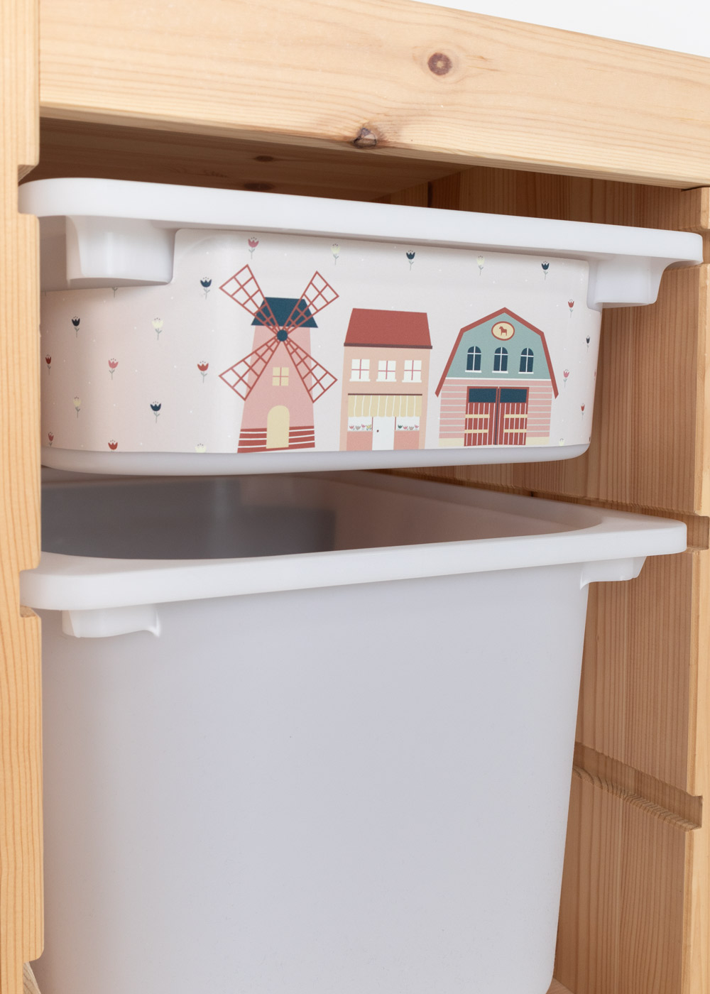 Klebefolie für Ikea Trofast Boxen Ikea Trofast Regal mit passender Klebeflie von Limmaland mit Pferden verschönern