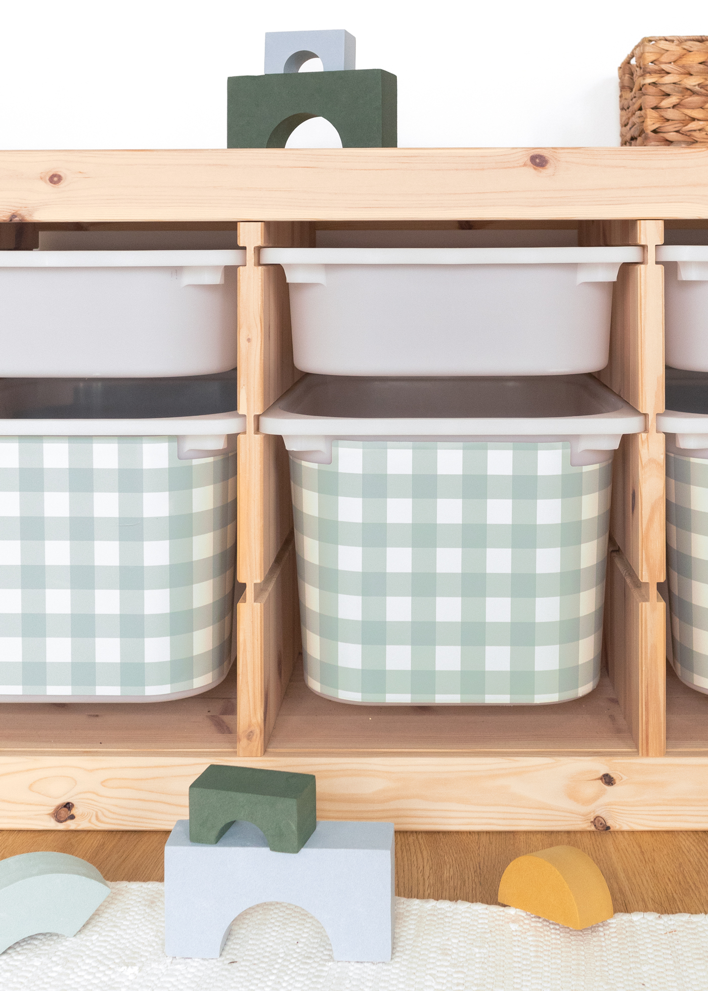 IKEA TROFAST Boxen mit schönem Karomuster Karomuster Klebefolie für IKEA TROFAST Boxen im Kinderzimmer