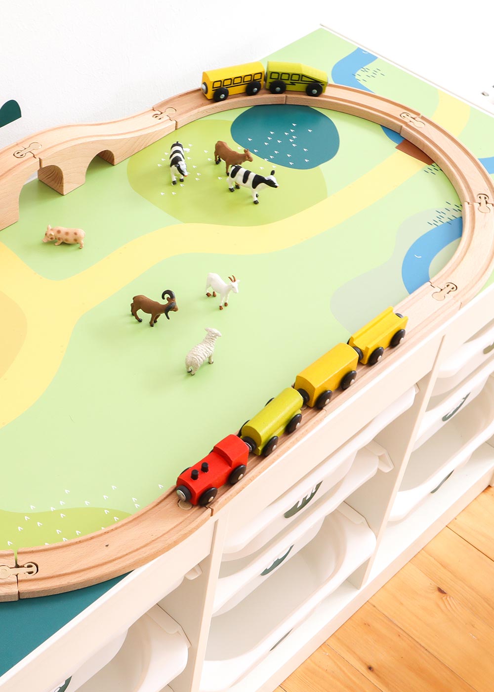 Ikea Trofast Regal Spielwiese Teilansicht