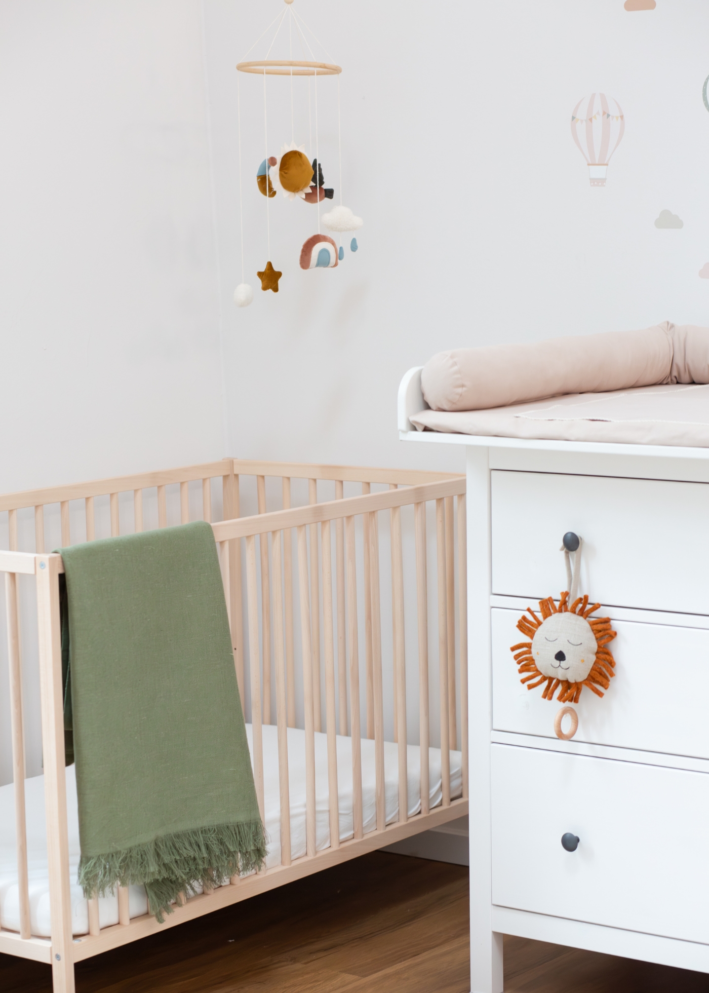 IKEA HEMNES Wickelplatz mit Zubehör