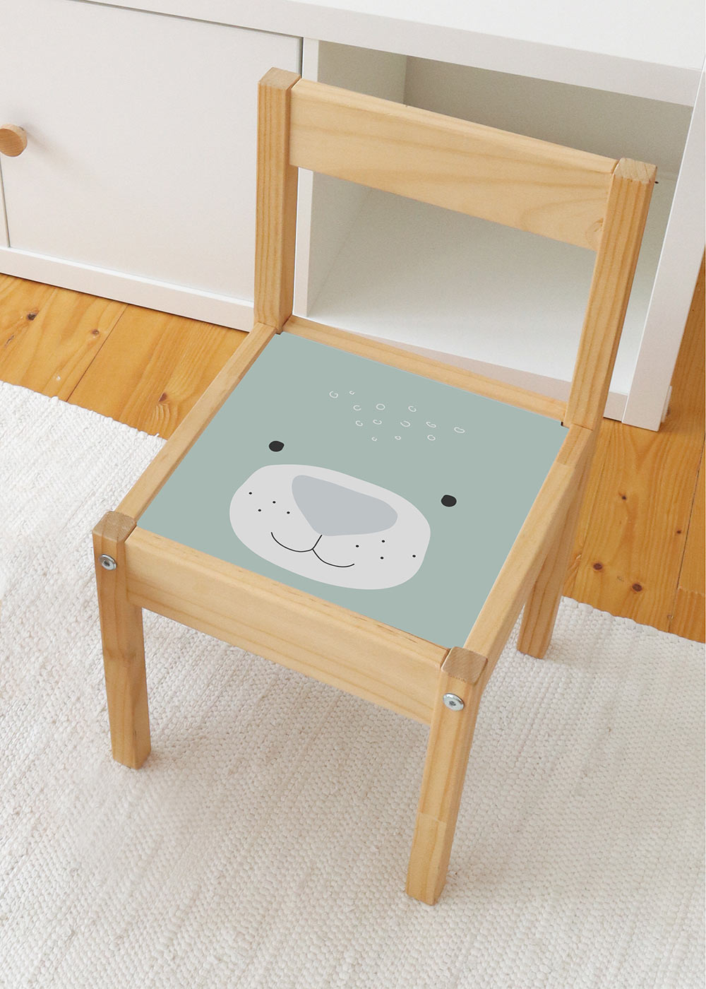 klebefolie ikea laett kinderstuhl tierig baer 1