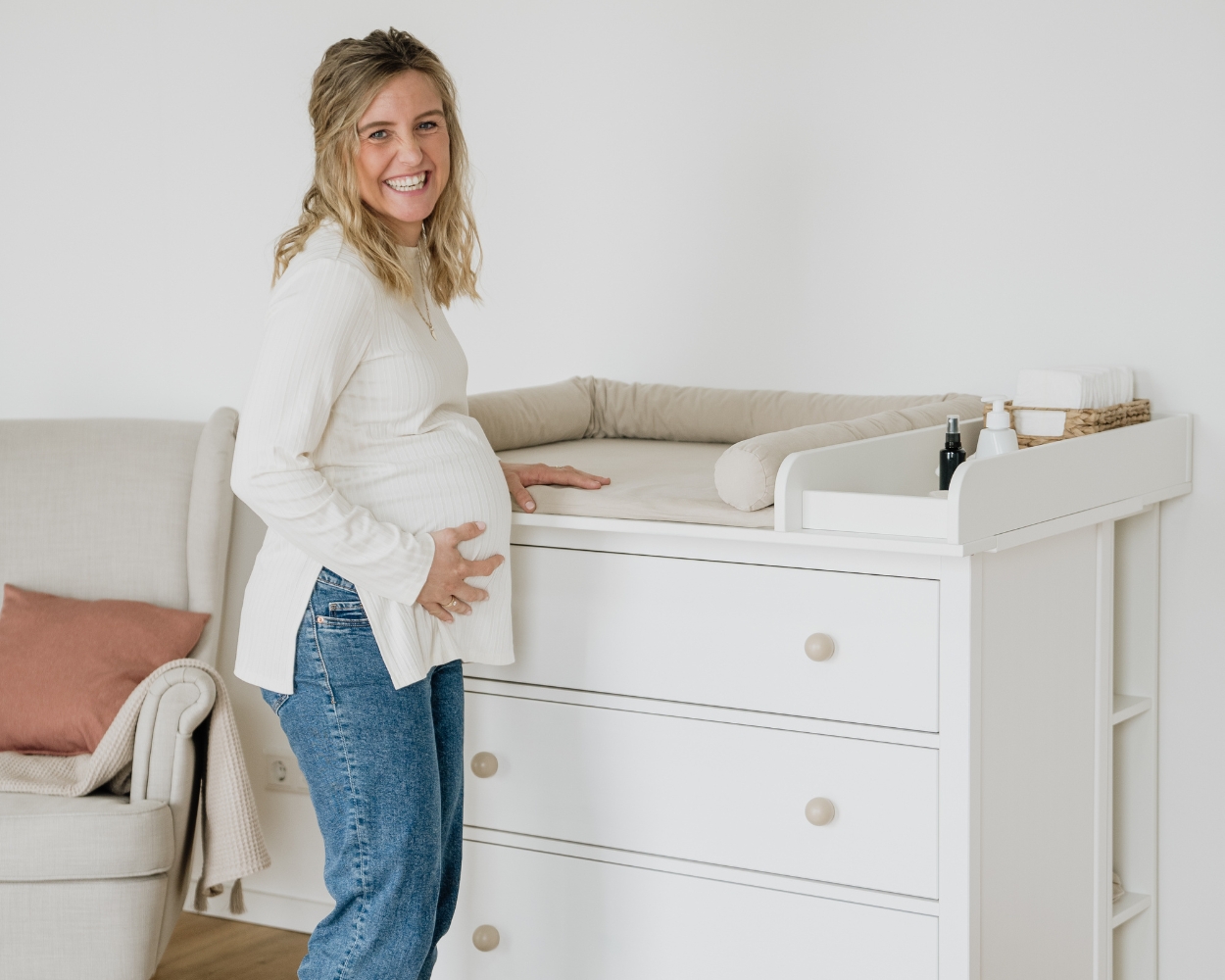 Wickelkommode aus IKEA HEMNES im Babyzimmer Wickelkommode aus IKEA HEMNES im Babyzimmer