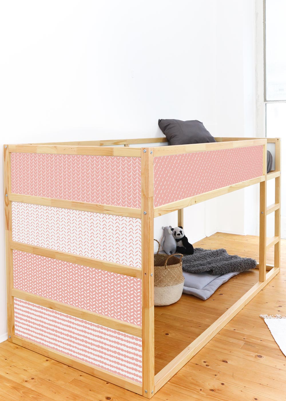 Klebefolie für dein IKEA KURA Hochbett MUSTA Rosa