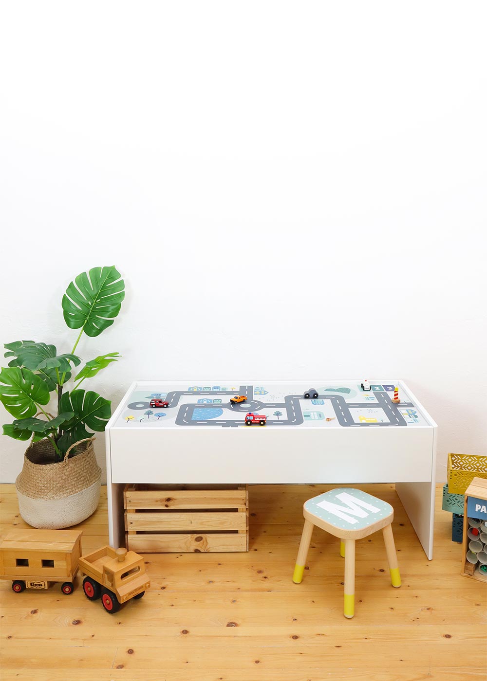 Ikea Dundra Spieltisch Smastraat Komplettansicht Seite
