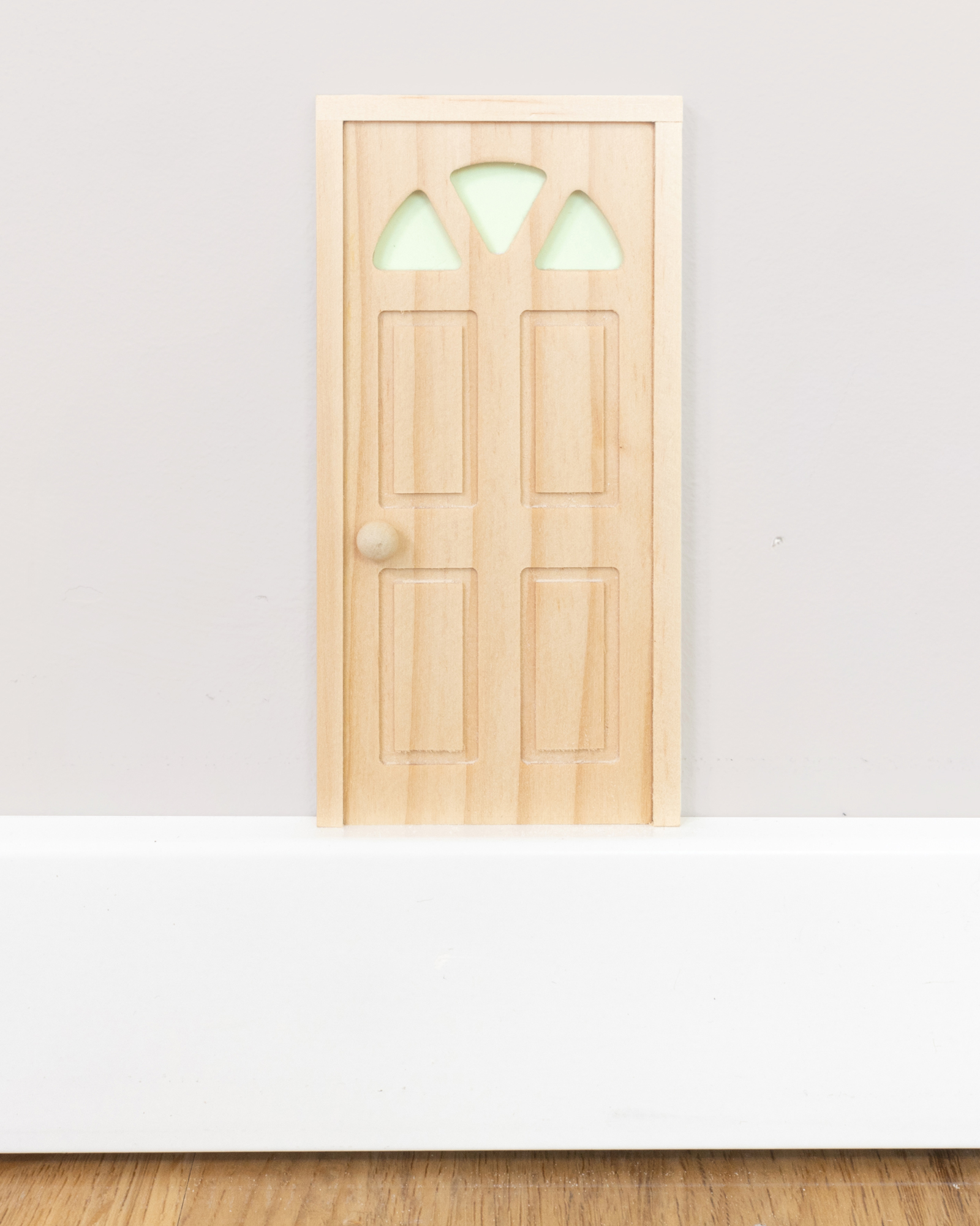 Holztür, Spielzeugtür, Fensterfront, Holz, Spielzeug