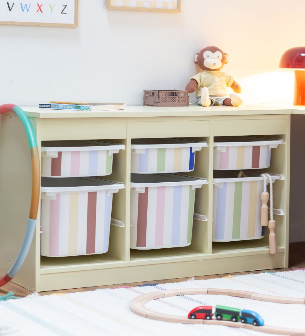Aufbewahrung im Kinderzimmer kunterbunt Karo