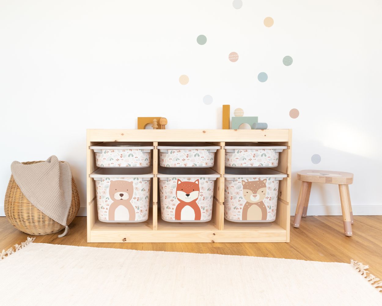 IKEA TROFAST Regal Ordnung im Babyzimmer IKEA TROFAST Regal Ordnung im Babyzimmer