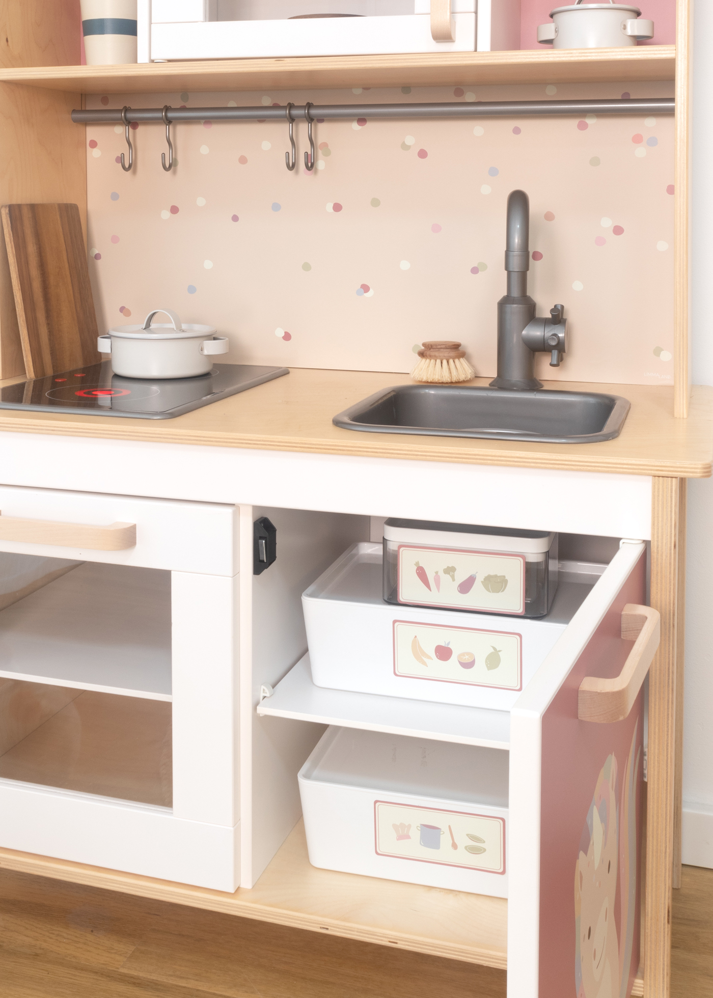 Selbstklebende Folie für die IKEA Duktig Küche mit rosa EInhorn Praktische Dekoration für eine moderne und kinderfreundliche Küchenoptik.