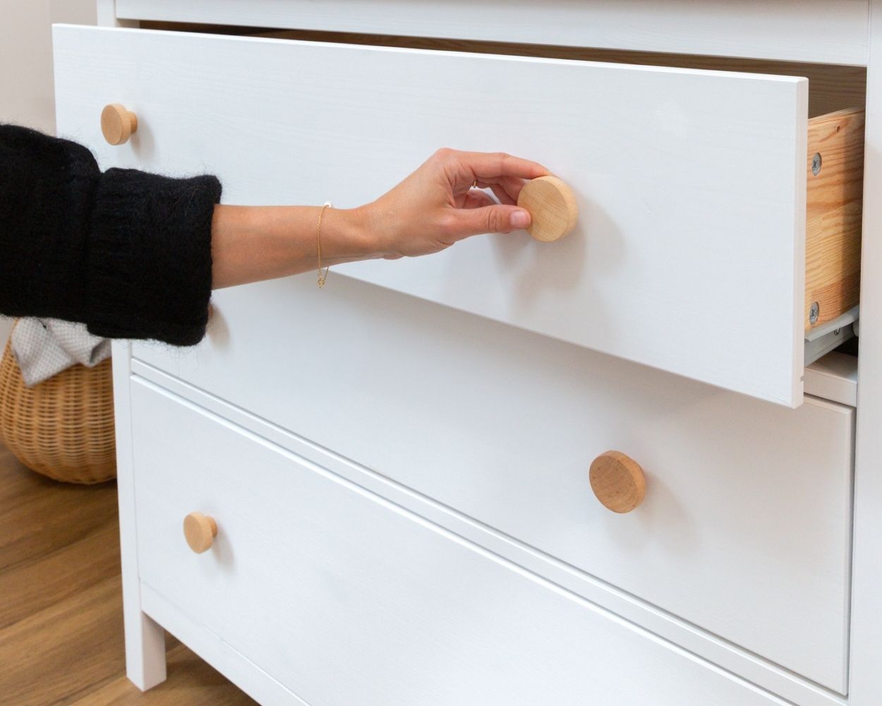 Kommode, Schublade, Holzknopf, Weiß, Nurholz