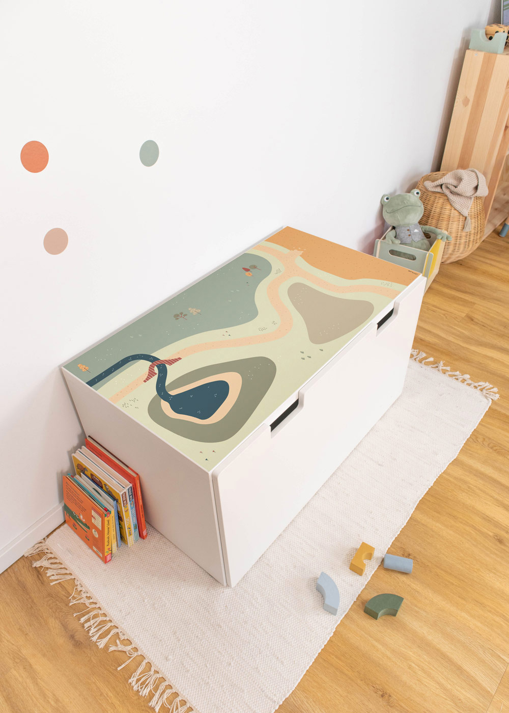 Klebefolie für Ikea Stuva Kinderzimmer Regal mit Wiese-Motiv Klebefolie für Ikea Stuva Kinderzimmer Regal mit Wiese-Motiv