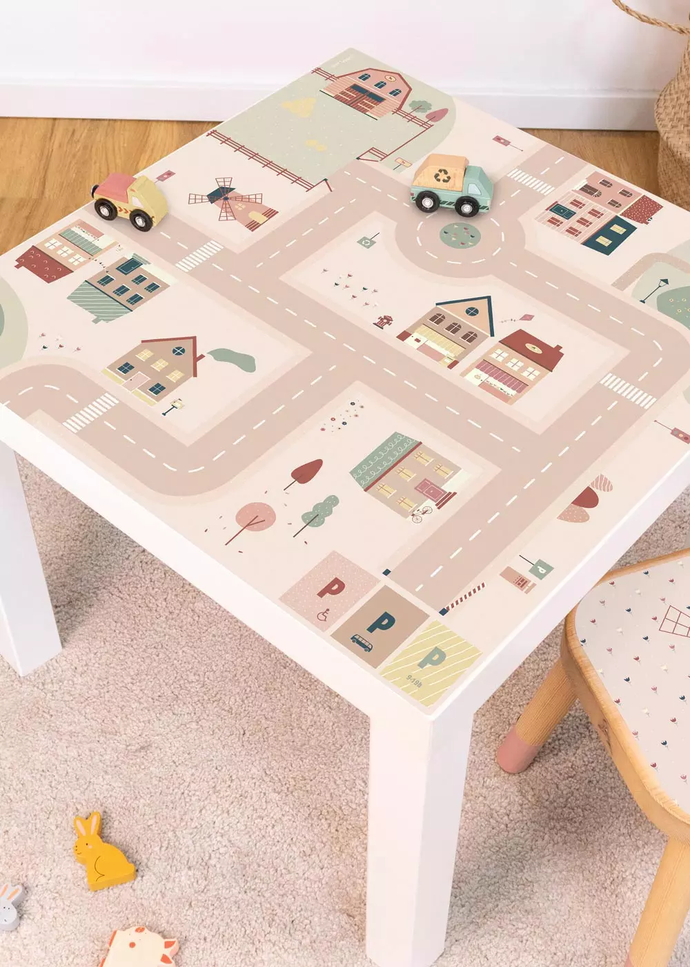 Ikea Lack Kindertisch mit Klebefolie Spielstraße