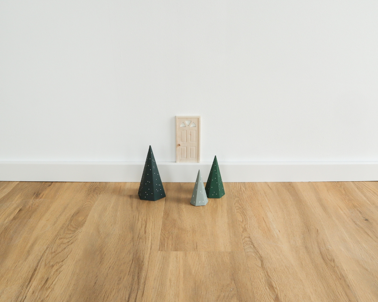 Skandinavischer Wichtel vs. Elf on the Shelf ® – Welche Weihnachtstradition passt zu euch? 🎄✨