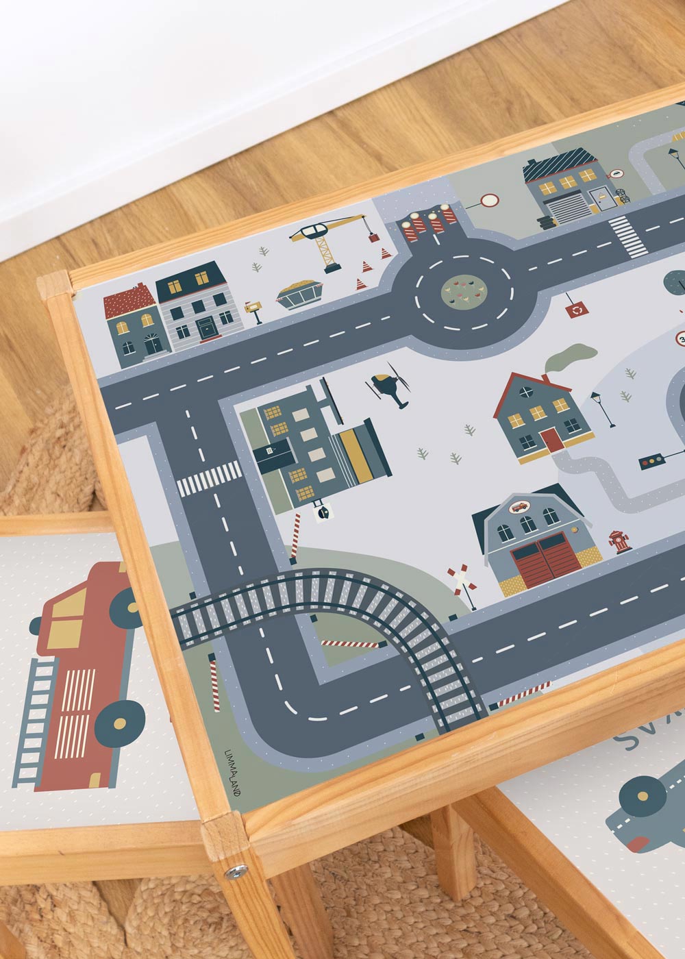 Ikea Laett Tisch mit Klebefolie mit Spielstraße Motiv von Limmaland verschönern Ikea Laett Tisch mit Klebefolie mit Spielstraße Motiv von Limmaland verschönern