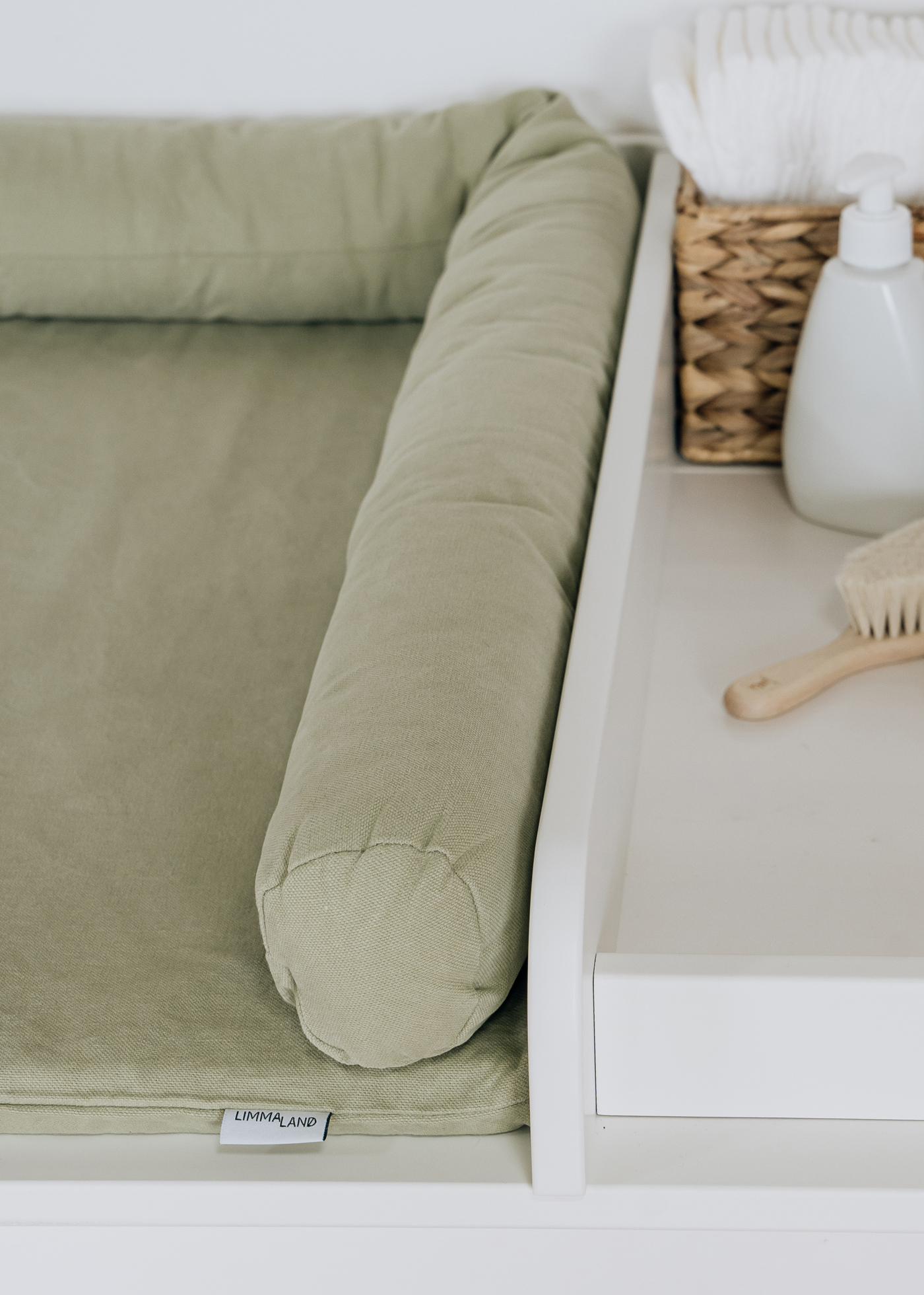 grüne Wickelauflage für IKEA Hemnes Kommode