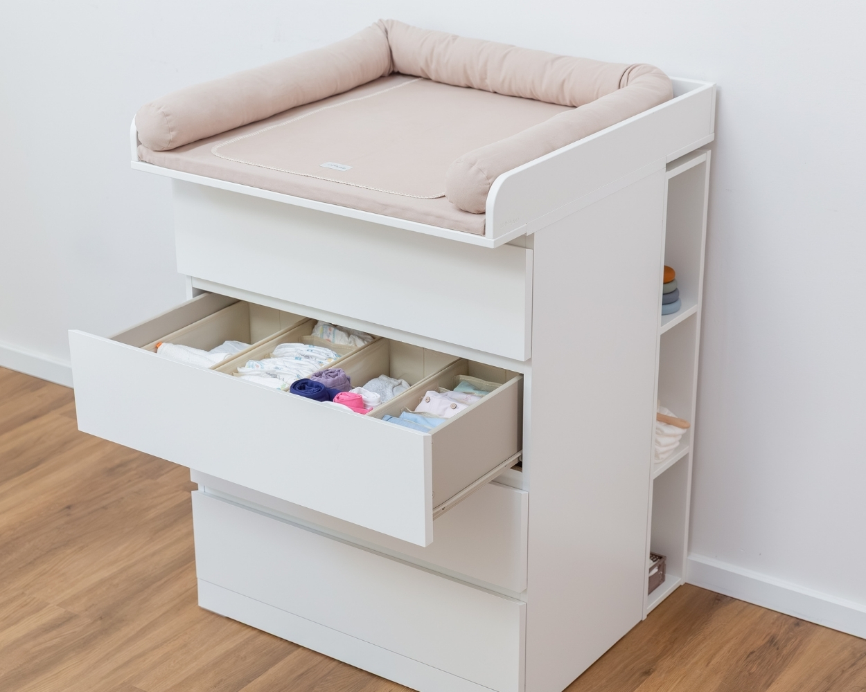 Stilvolle Ikea Malm Wickelkommode Bild