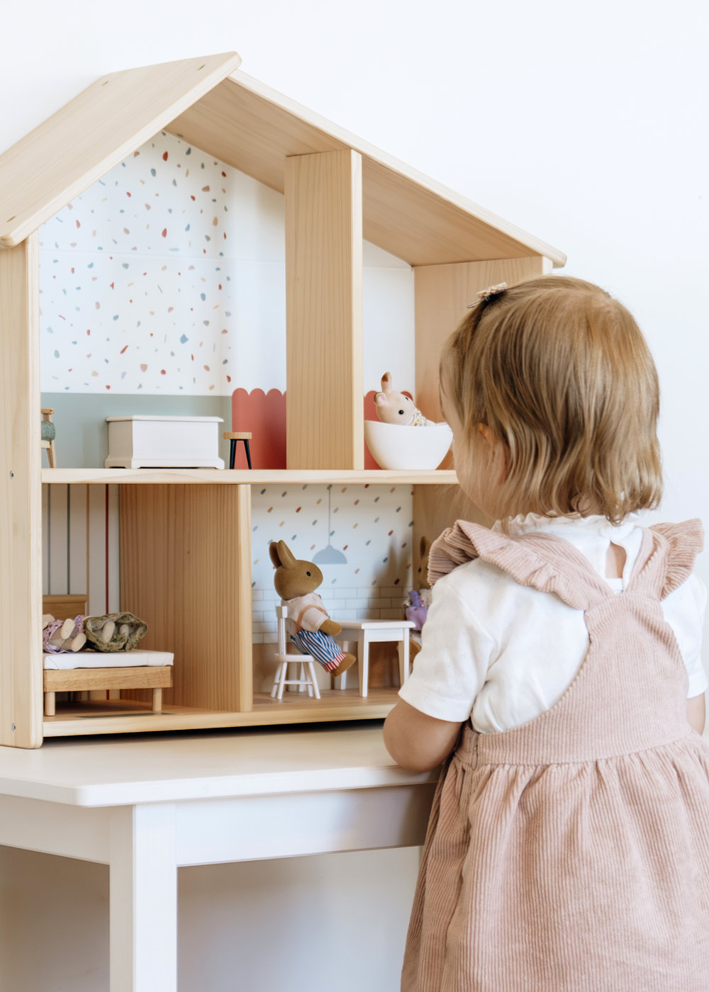 klebefolie ikea flisat puppenhaus tapete lille stuba fuchsig eukalyptus 10