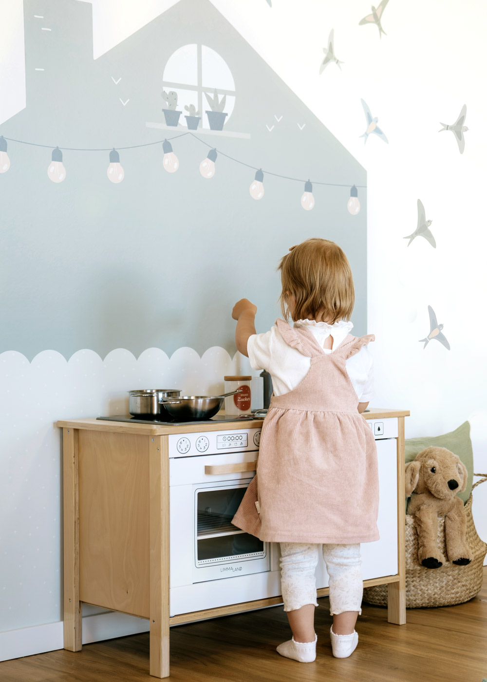 klebefolie haus kinderzimmer wandhus eukalyptus 0