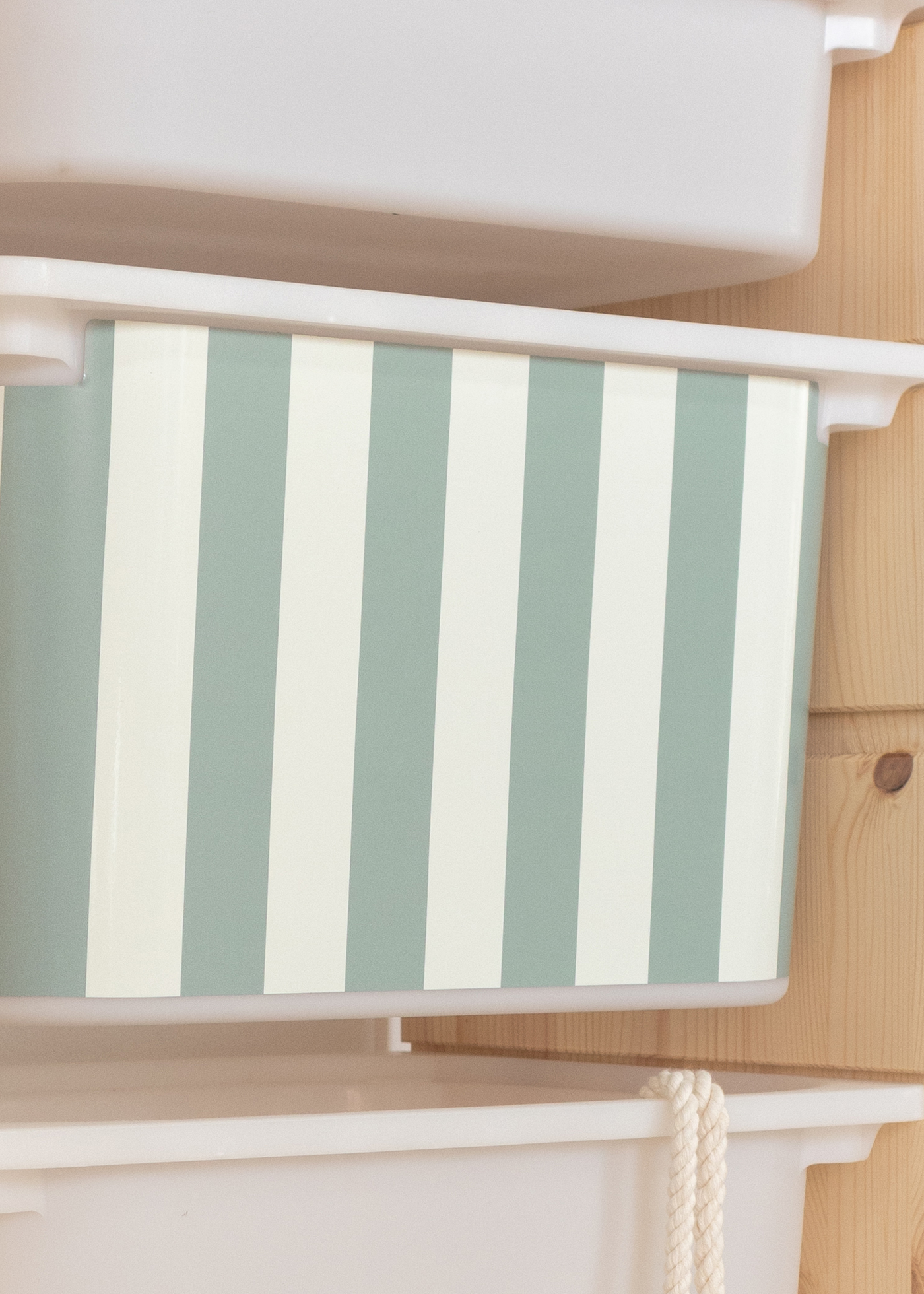 stickerset ikea trofast box mittel laengsseite vichy streifig eukalyptus 1 stickerset ikea trofast box mittel laengsseite vichy streifig eukalyptus