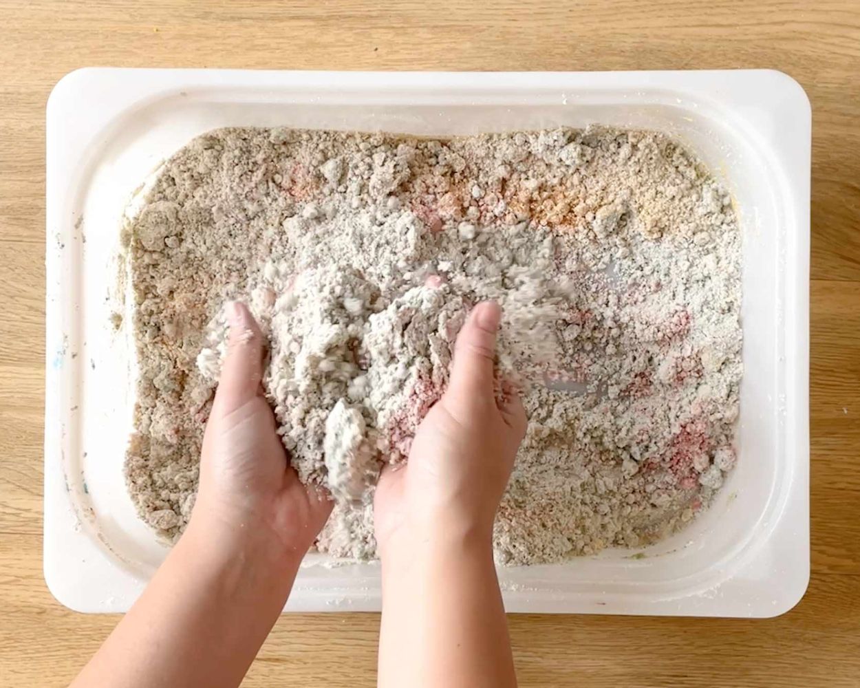 Zaubersand selber machen Bastelanleitung Zutaten verkneten Zaubersand selber machen Bastelanleitung Zutaten verkneten