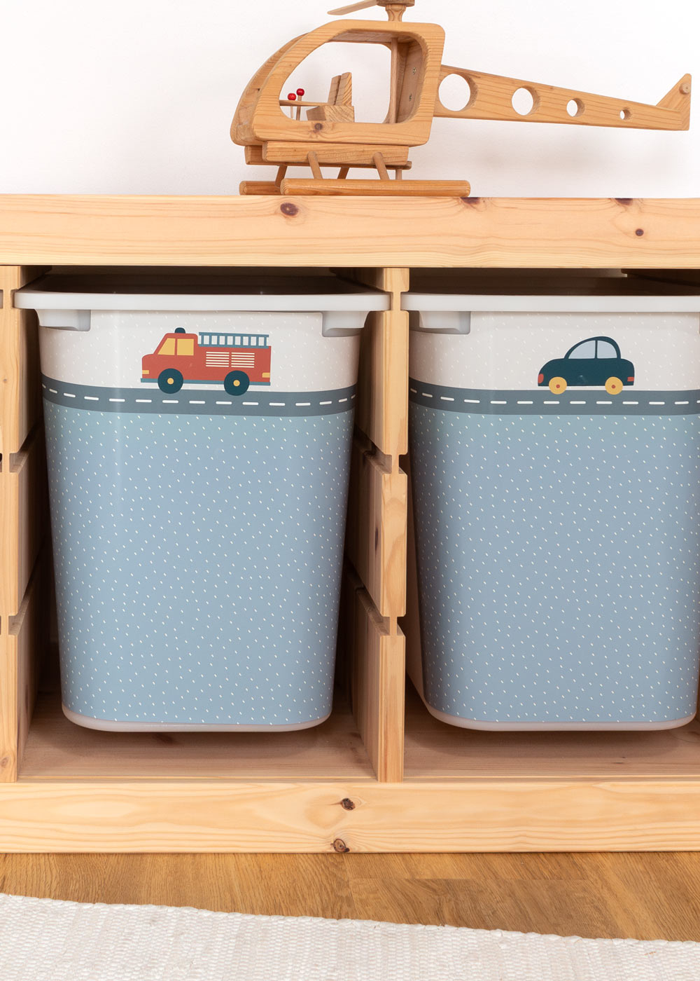 Klebefolien mit Automotiv für Ikea Trofast Boxen Trofast Ikea Aufbewahrungsboxen mit Limmaland Klebefolie mit Automotiven verschönern