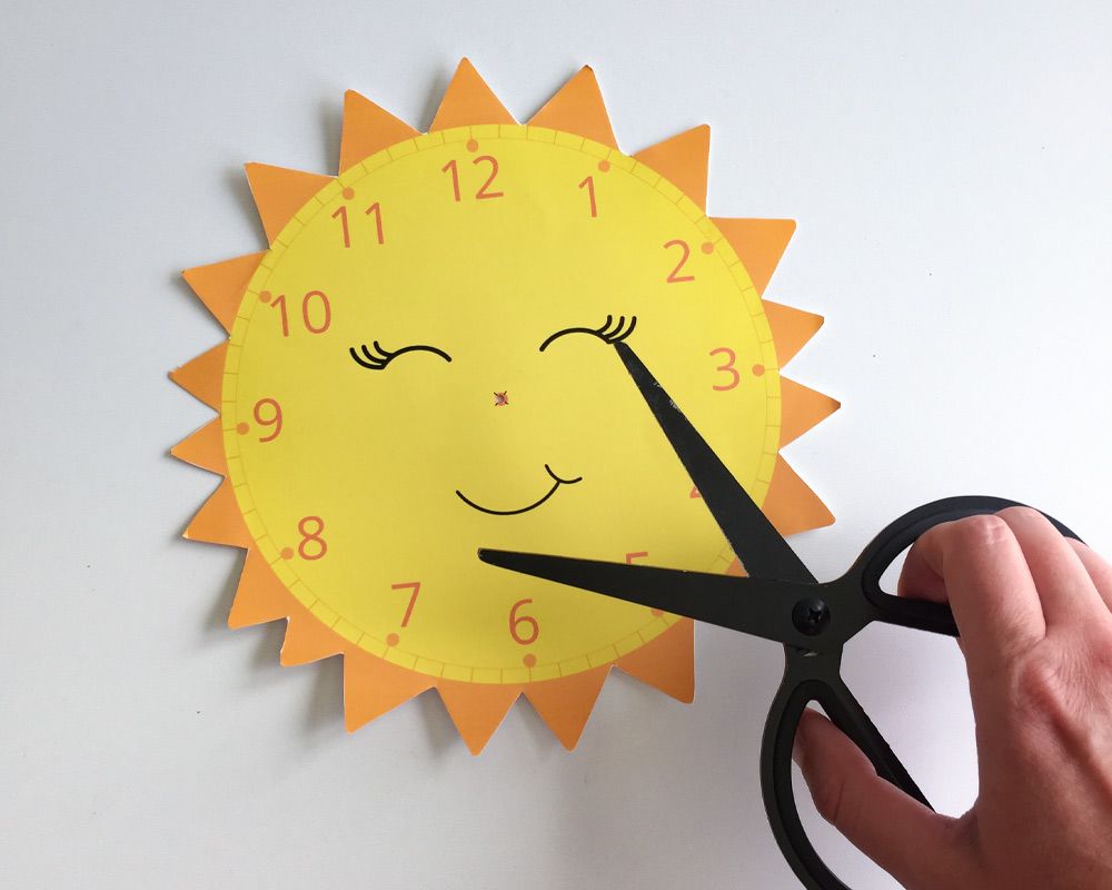 Sonnenuhr basteln für Kinder